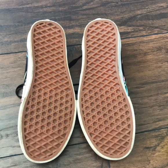 Floral Vans🌺 - Picture 3 of 4